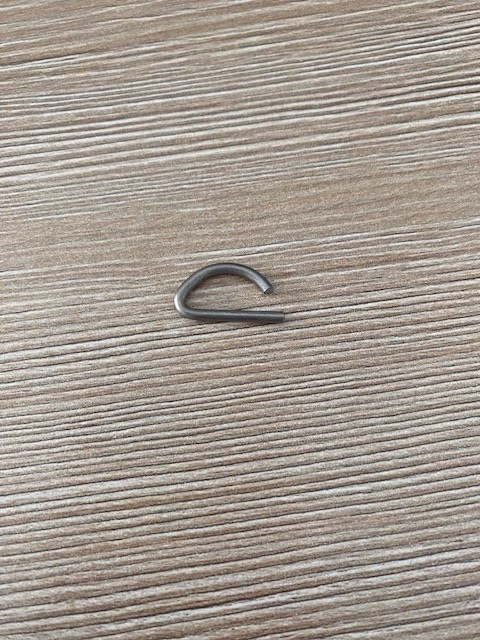 S693700001               